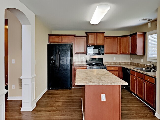Foto del edificio - 1298 Tumblerock Ct