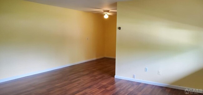 Building Photo - 55 Gill Ln