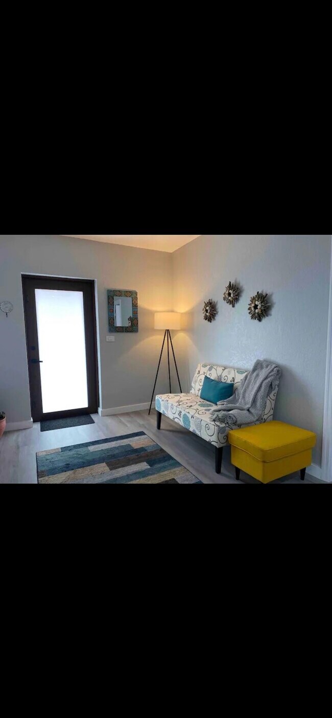 Foto del edificio - 2820 SW 1st St