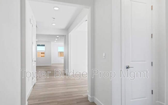 Foto del edificio - 125 Orange Spgs Ct