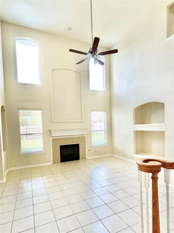 Foto del edificio - 9315 Dewmont Ln