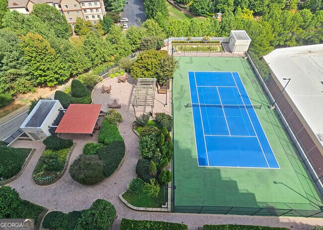 Foto del edificio - 4561 Olde Perimeter Way