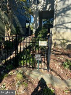 Building Photo - 1823 N Shore Ct