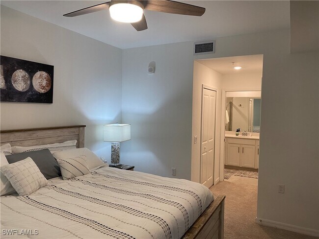 Foto del edificio - 5715 Double Eagle Cir