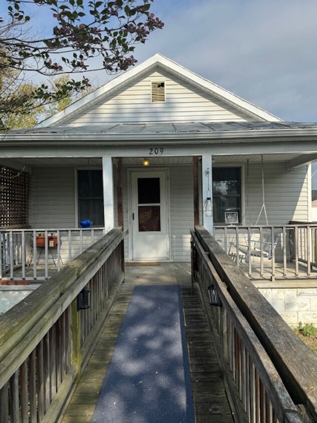 Foto principal - Charming 2-Bedroom Coming soon in May