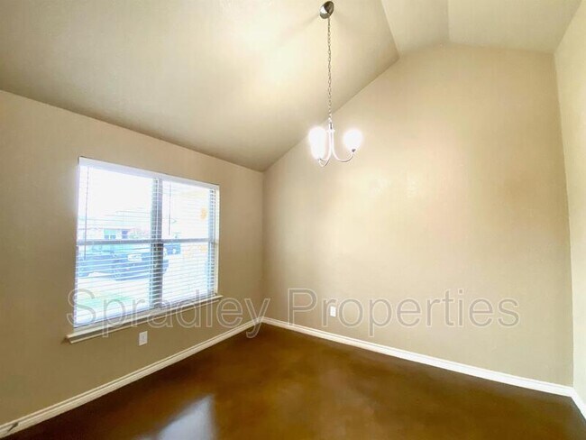 Building Photo - 4833 Deep Drive