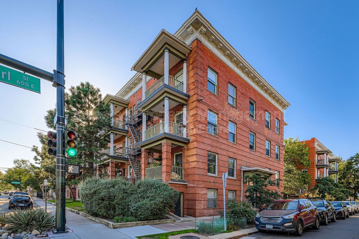 Photo - 1376 Pearl St