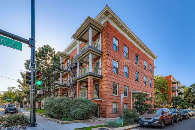 Photo - 1376 Pearl St Apartment