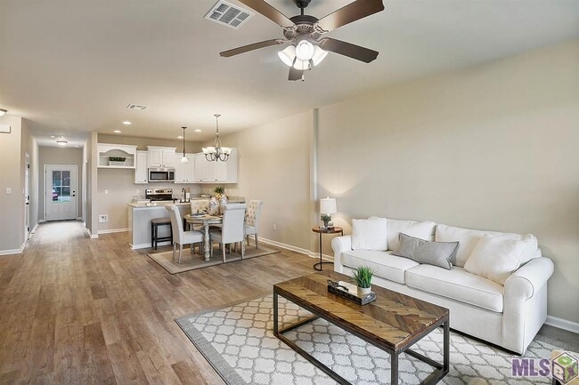 Foto del edificio - 2948 S Roth Ave