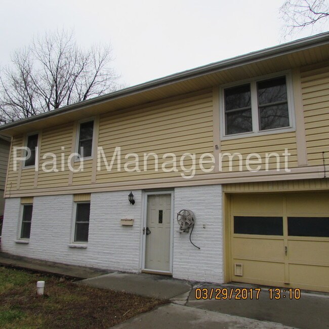 Building Photo - Cozy Single Family Home