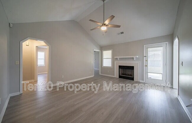 Foto del edificio - 3007 Longmont Ln