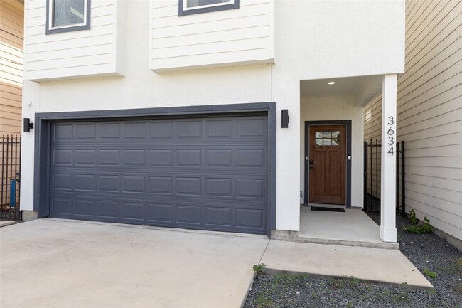 Building Photo - 3634 Dreyfus St