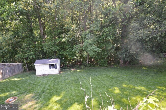 Foto del edificio - 16053 Kings Mountain Rd