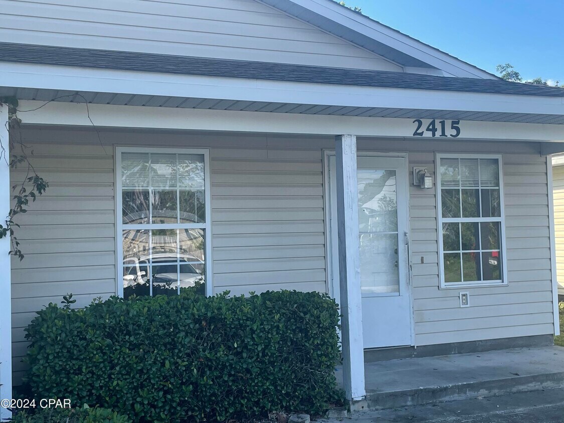 Foto principal - 2415 Allison Ave
