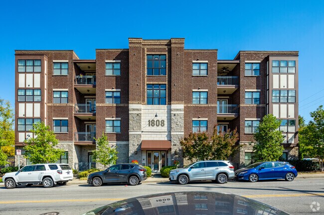 Building Photo - 2151 Acklen Ave