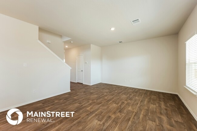 Building Photo - 20422 Lorena Xing