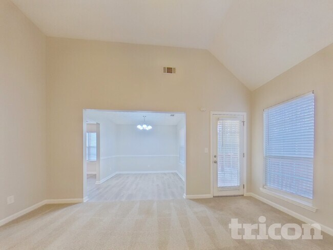 Foto del edificio - 110 Mason Ct