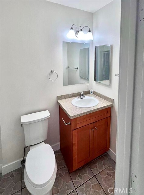 Foto del edificio - 4109 W 5th St