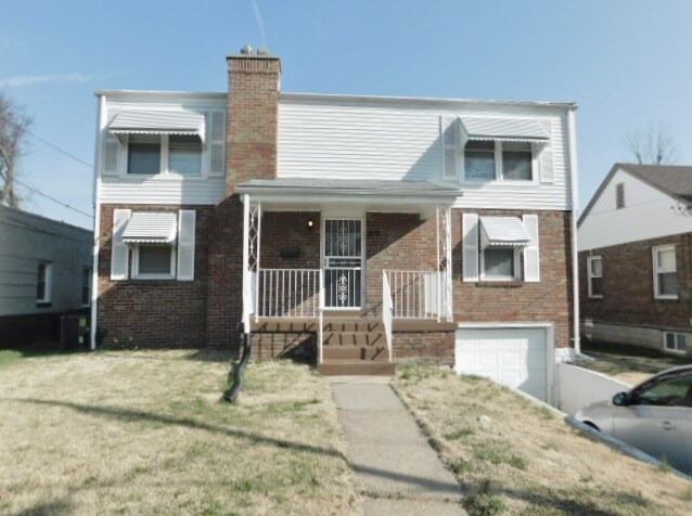 Primary Photo - 809 Rolwes Ave