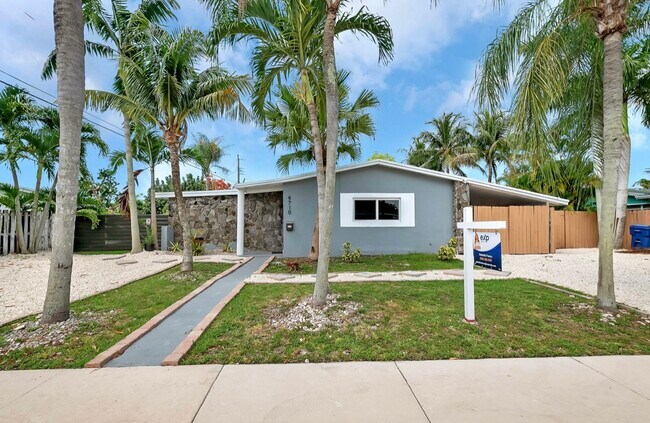Building Photo - 9710 SW 161st St