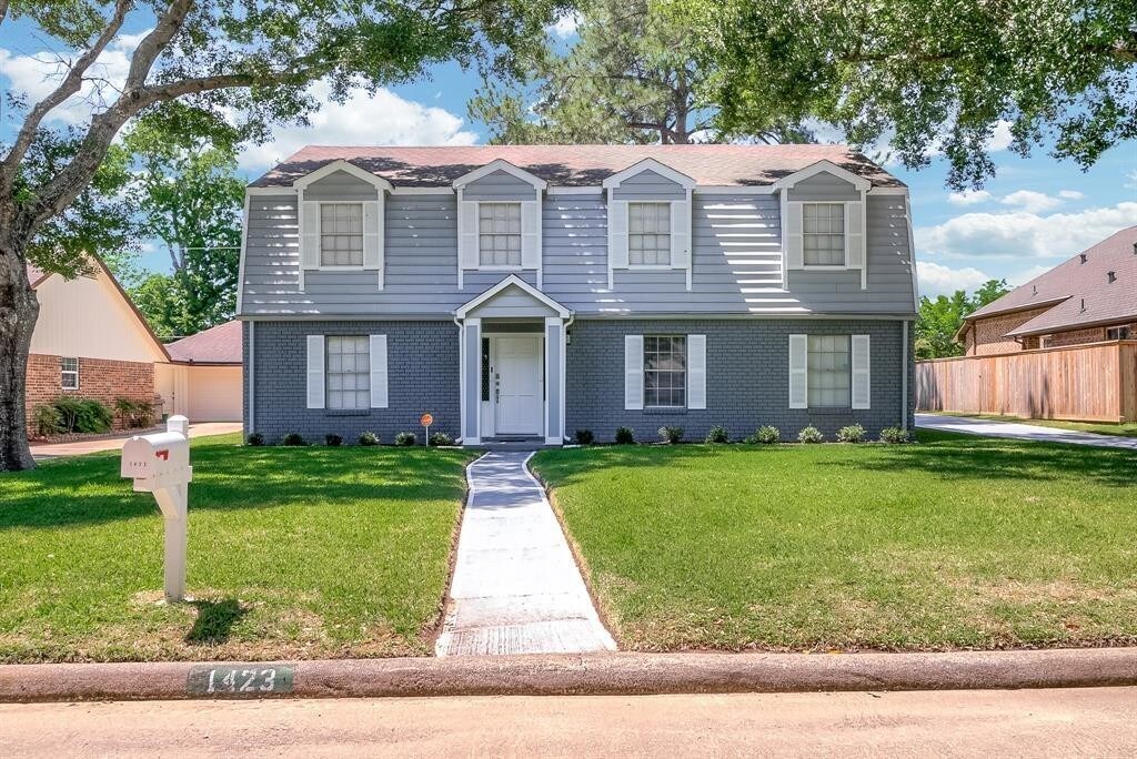 Primary Photo - 1423 Scenic Ridge Dr