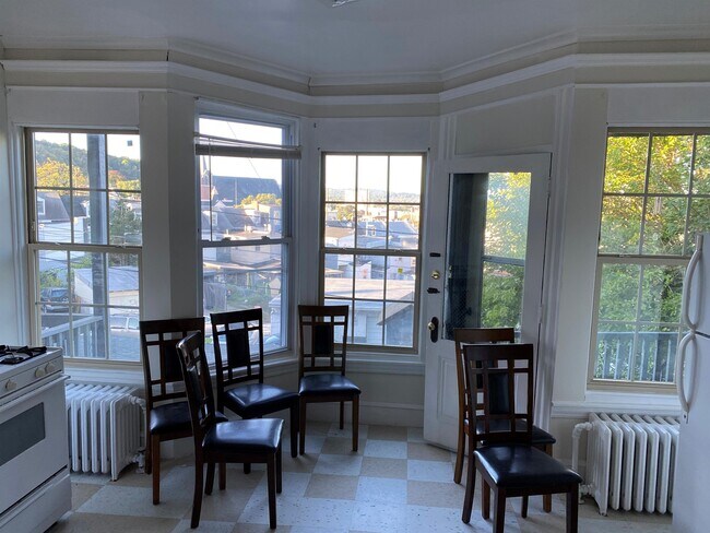 Building Photo - 1236 Perkiomen Ave