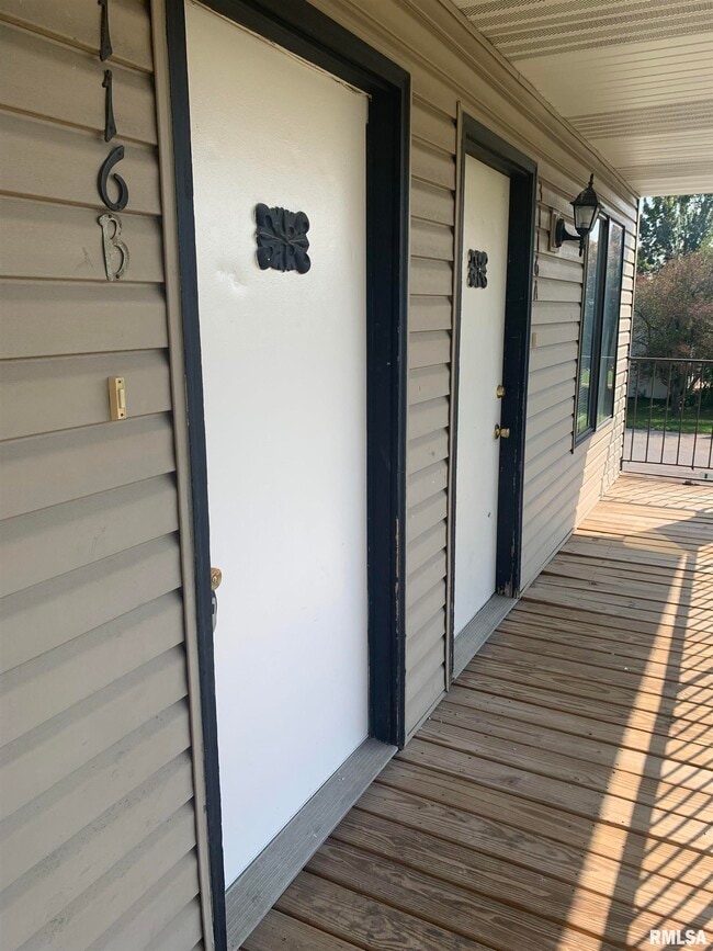 Building Photo - 3116 N Molleck Dr