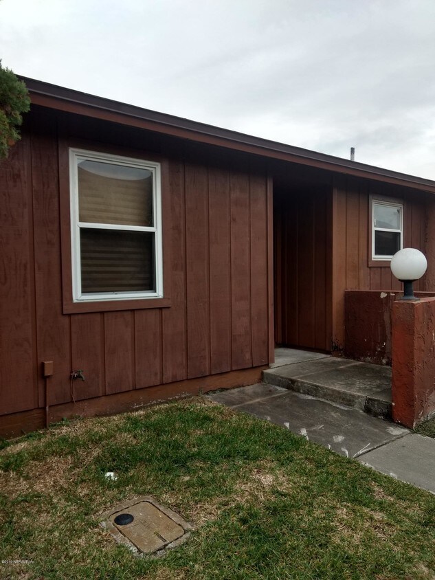 1456 Gifford Ave Unit B, Orange Park, FL 32065 Room for Rent in