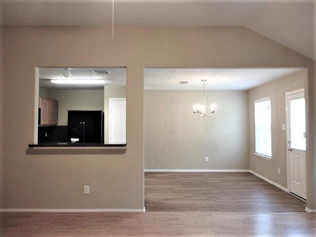 Foto del edificio - 23907 Blossom Crest Ln