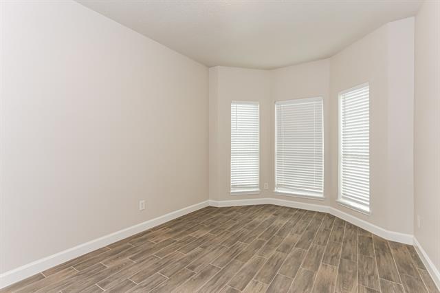 Foto del edificio - 1954 Pin Oak Ln