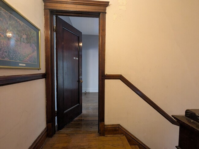 Foto del edificio - 5630 N Kenmore Ave