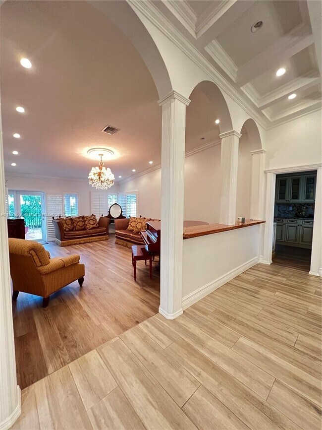 Foto del edificio - 528 NE 195th St