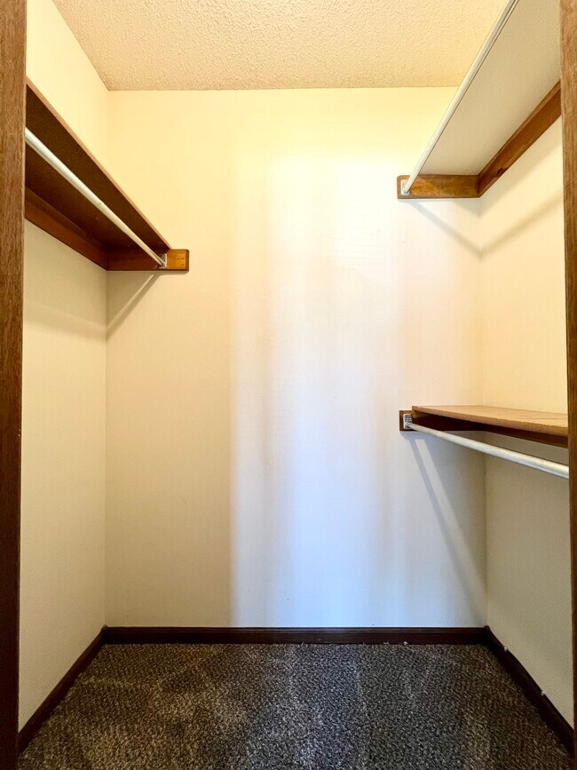 Vestidor principal - 3222 N Longfellow Ct