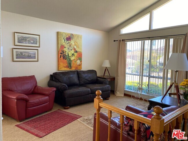 Building Photo - 3012 Sunflower St