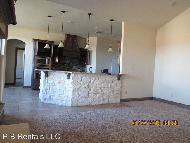 Building Photo - 4 br, 2.5 bath House - 1602 NE Blue Sage Lane
