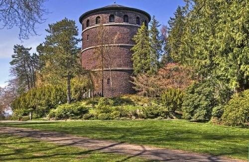 Building Photo - 2 bedroom in Seattle WA 98112
