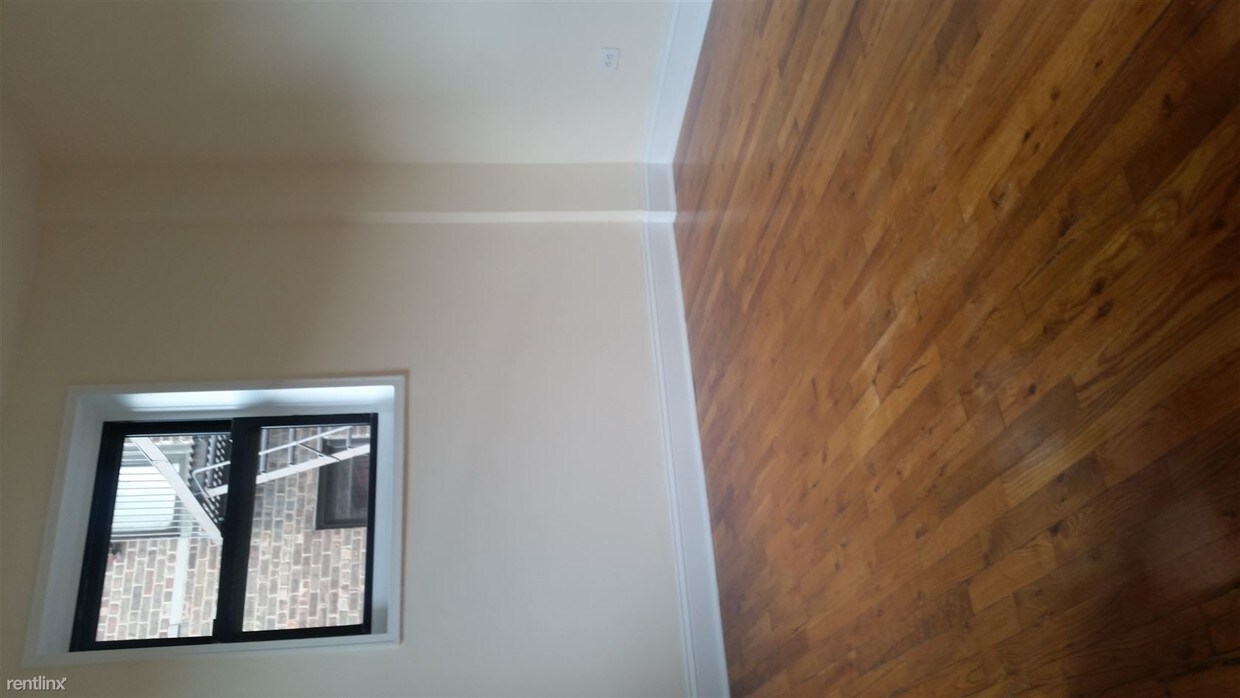 Foto del edificio - 571 New Lots Ave