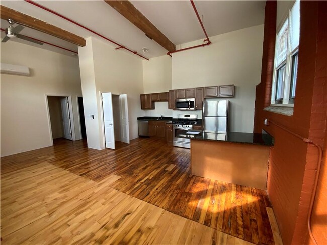 Foto del edificio - 1110 Central Avenue Av