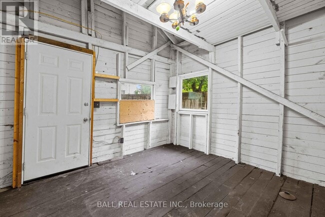 Building Photo - 78 McDonnel St