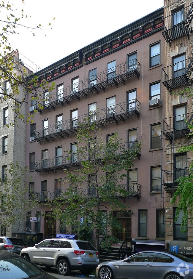 Foto del edificio - 220 E 82nd St