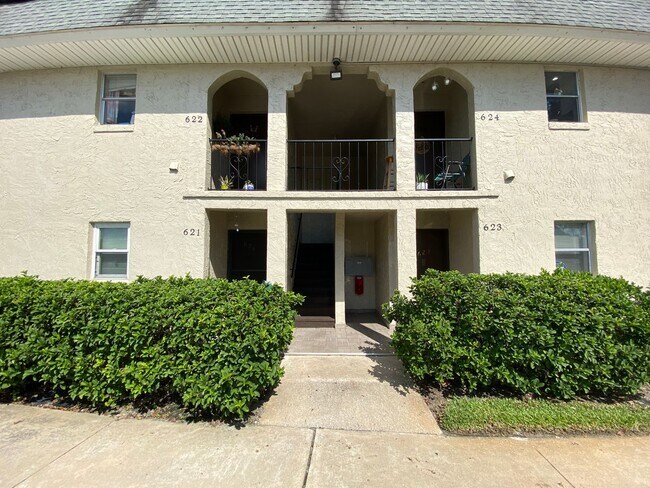 Building Photo - MOVE IN SPECIAL! 2 Bedroom, 2 Bath Apartme...