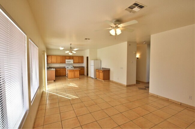 Building Photo - 16225 W Woodlands Ave
