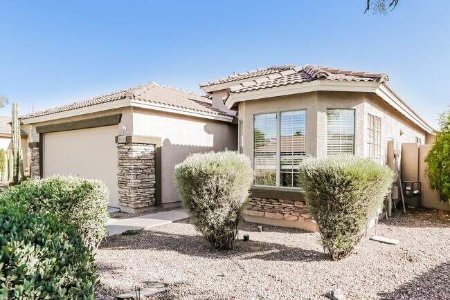 Building Photo - 13324 W Maui Ln