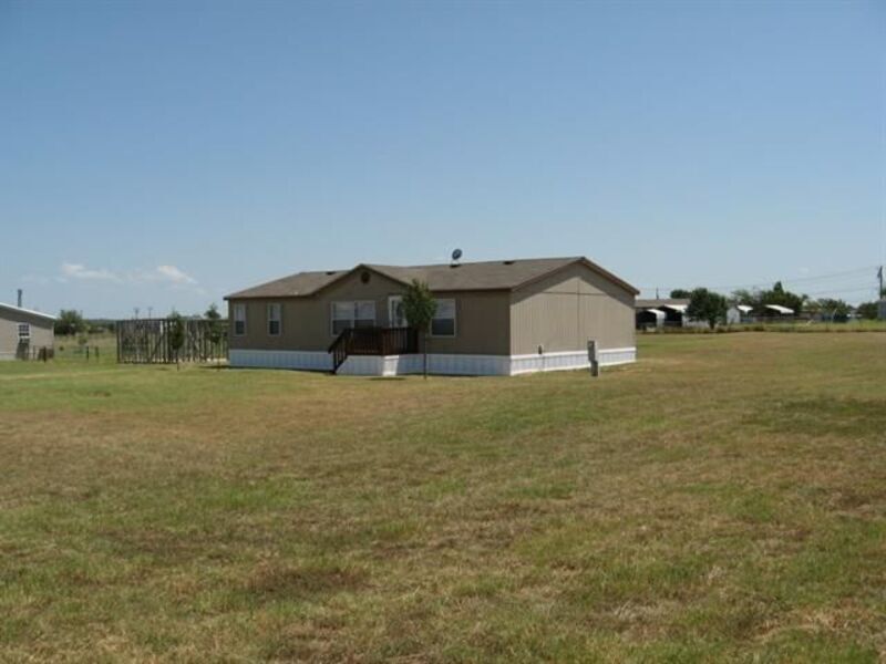 7408 Gold Creek Ln, Joshua, TX 76058 House Rental in Joshua, TX