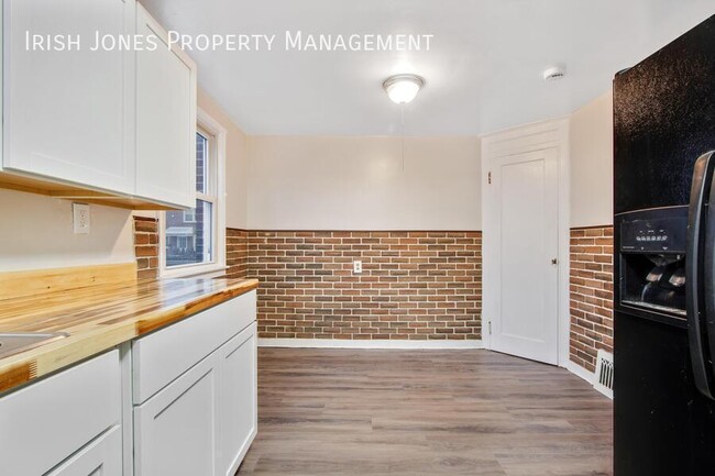 Building Photo - 15 Arbour Ln