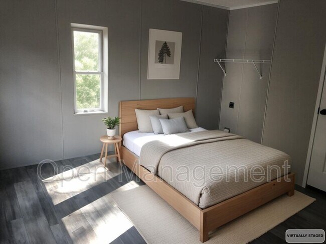 Building Photo - 301 Mantle Ave