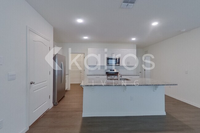 Building Photo - 31914 Katelin Cir