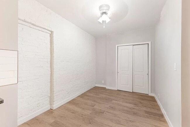 Building Photo - 448 W 46th ST
