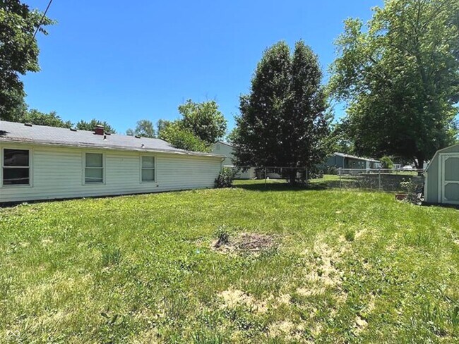 Foto del edificio - 1433 Hillcrest Dr