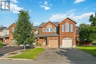 Building Photo - 999 Cove Island Terrace